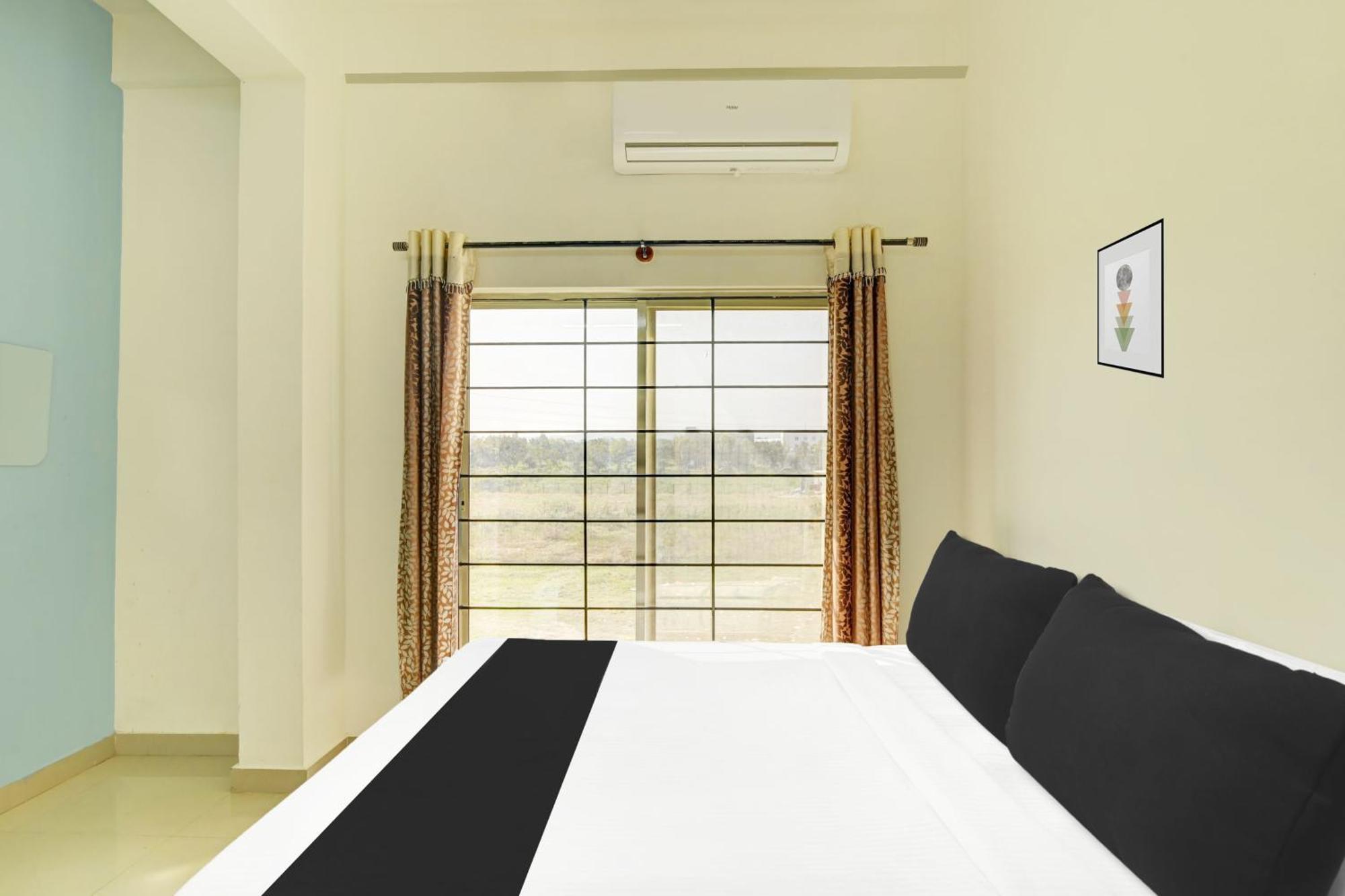 Super Collection O Chikmangaluru Near Railway Station Hotel Chikmagalur Ngoại thất bức ảnh