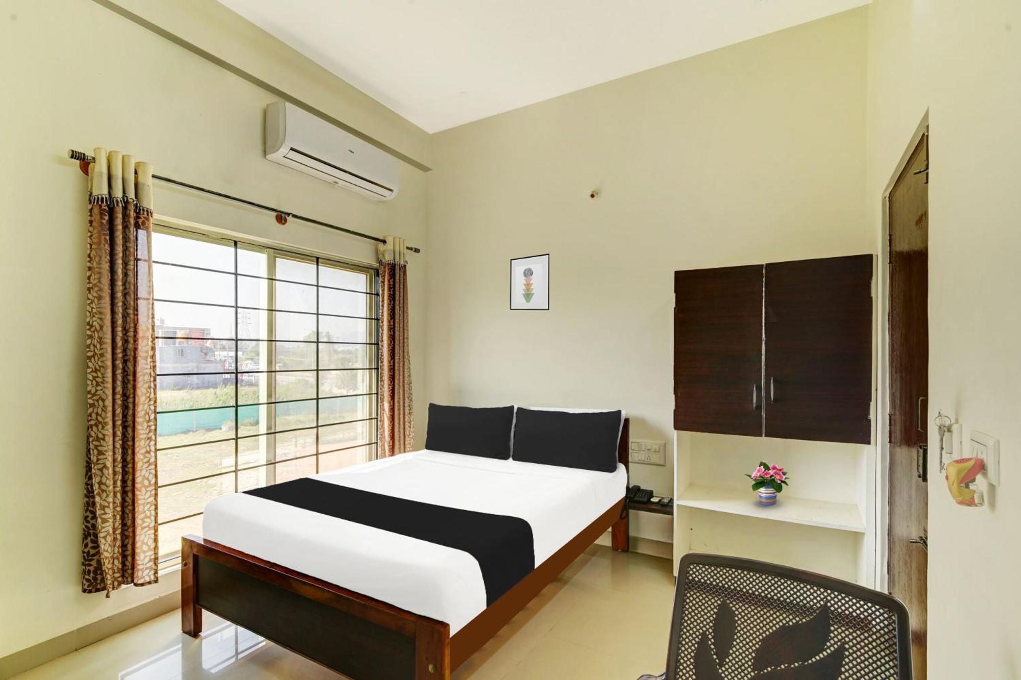 Super Collection O Chikmangaluru Near Railway Station Hotel Chikmagalur Ngoại thất bức ảnh